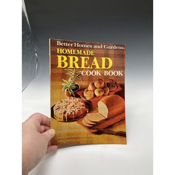 Better Homes & Gardens Homemade Bread Cookbook Vintage 1st Edition 1973 - Picture 2 of 6